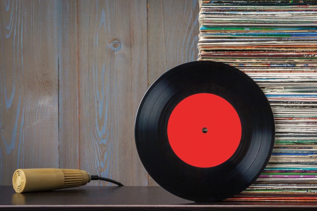 The Vinyl Comeback: Why Records Are More Popular Than Ev
